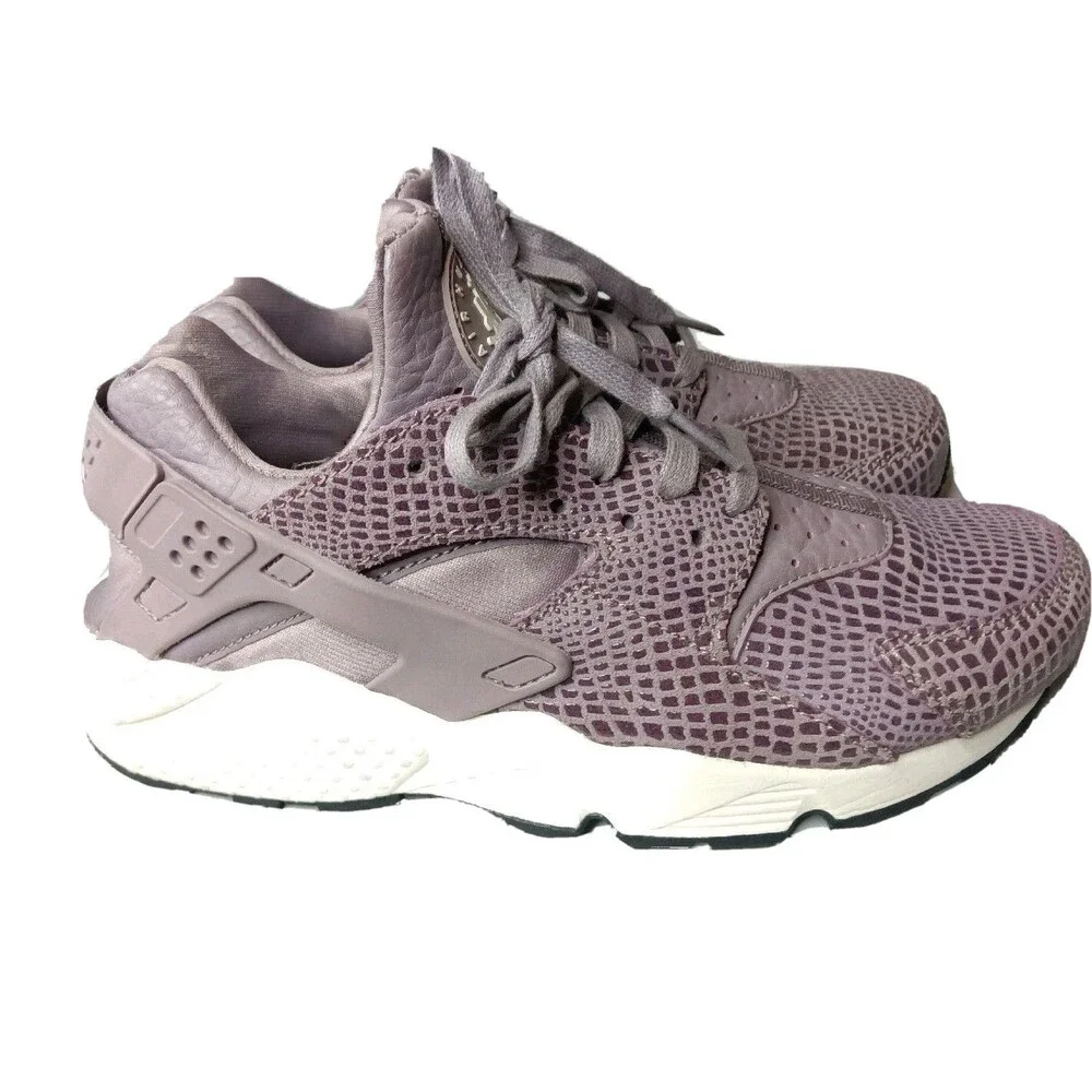 Nike Air Huarache Shoes Women's Size 8  Print Purple Smoke